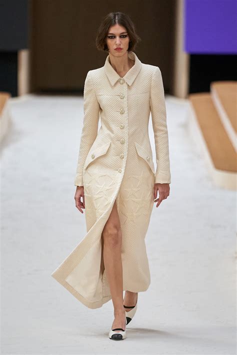 Chanel dresses 2022